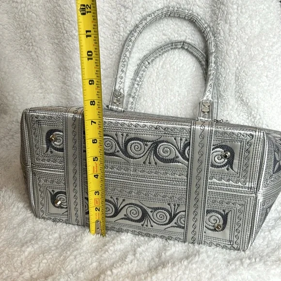 Banda Bags Kali Tote - Large Silver - Picture 5 of 16